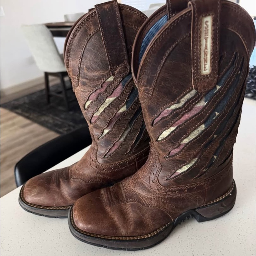 Shyanne Brown and Multicolor Western Boots